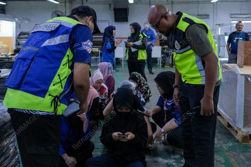 OPERASI BERSEPADU IC PALSU