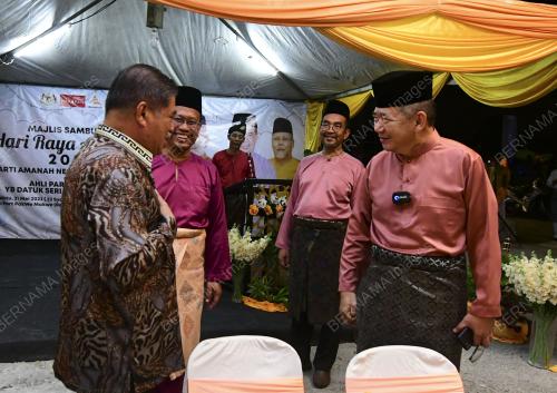 DATUK SALAHUDIN AYUB