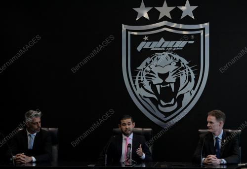 TUNKU ISMAIL SULTAN IBRAHIM