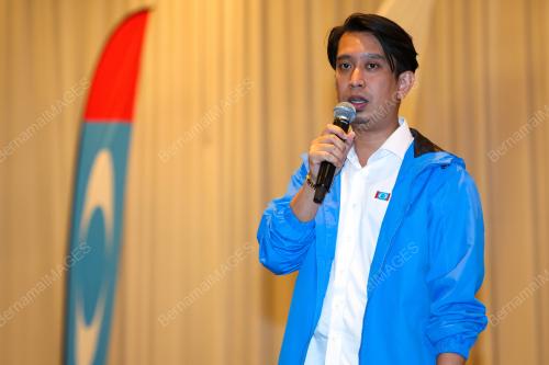 ADAM ADLI ABDUL HALIM