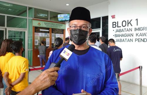 BAHARUDDIN TAHIR
