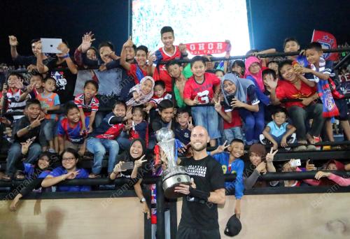 JB12_23082015_JDT
