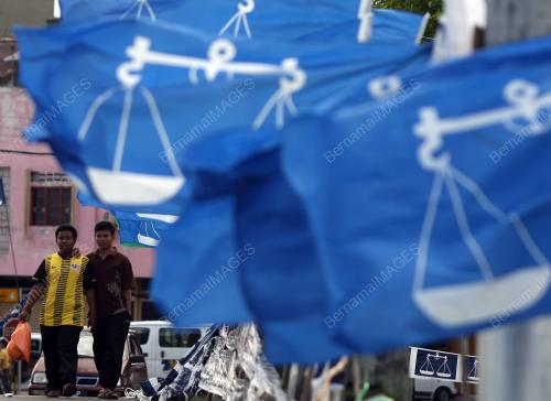 JB12_24012011_BENDERA