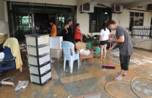 JB12_25012017_BANJIR