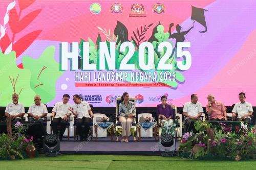 CHE PUAN MAHKOTA KHALEEDA JOHOR