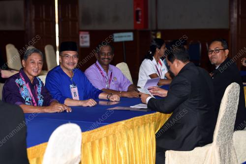 JB12_28042018_CALON_KLUANG