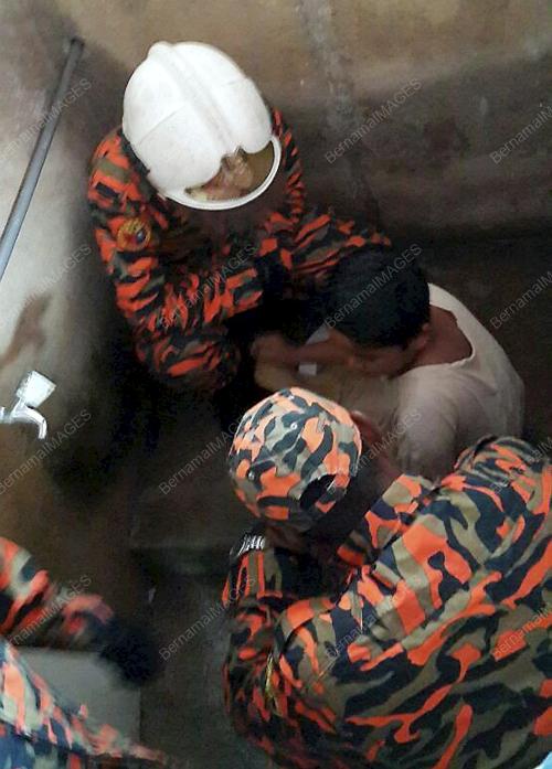 JB12_30032015_KAKI_TERSANGKUT