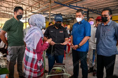 DATUK SERI DR RONALD KIANDEE