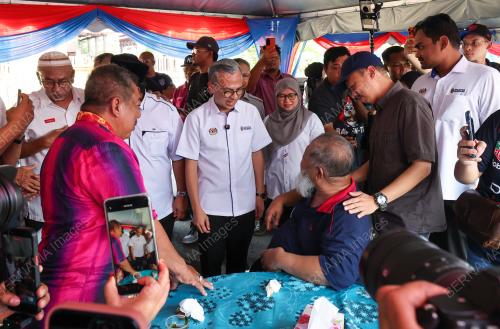 DATUK FAHMI FADZIL