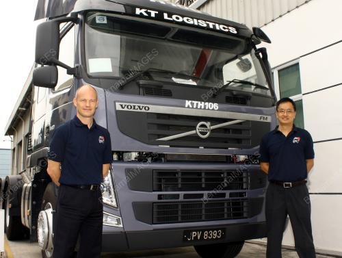 JB13_05042014_VOLVO_TRUCK