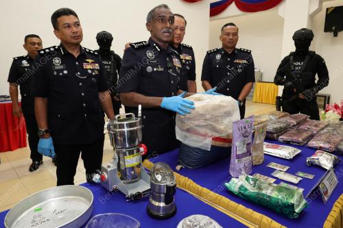 DATUK M KUMAR