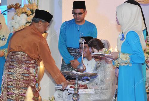 JB13_10042015_PERKAHWINAN