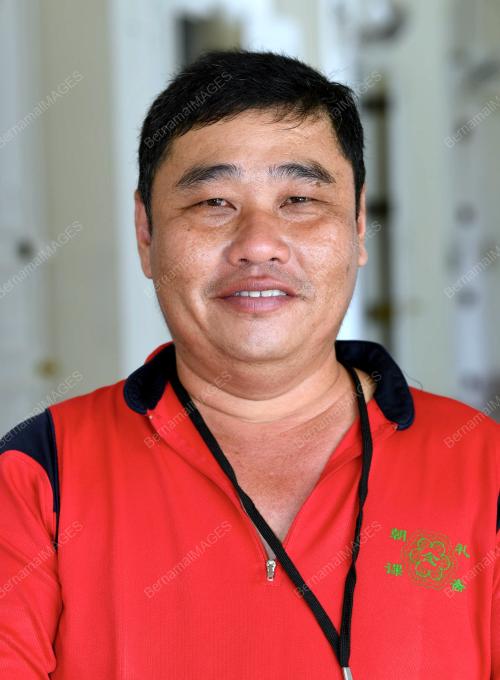 JB13_12082018_BERSIH_MASJID