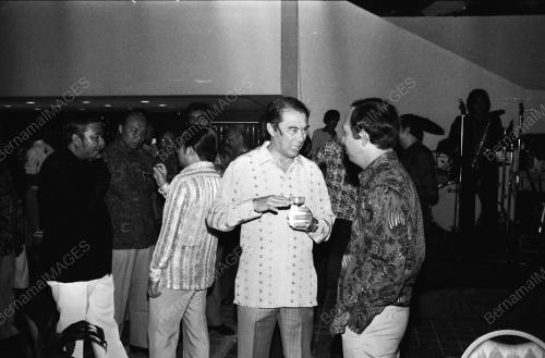 MAKAN MALAM
