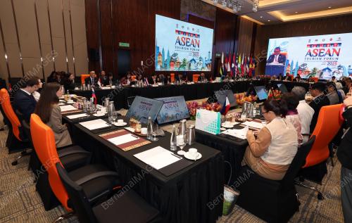 DATUK ROSLAN ABDUL RAHMAN