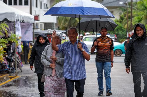 TAN SRI MUHYIDDIN YASSIN