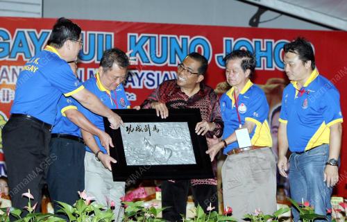 JB13_20022014_CHINGAY_2014