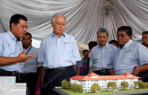 NAJIB TUN RAZAK