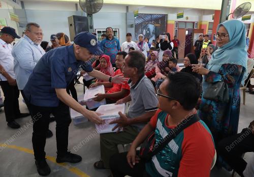 DATUK ARMIZAN MOHD ALI