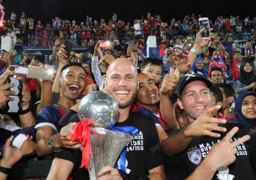 JB13_23082015_JDT