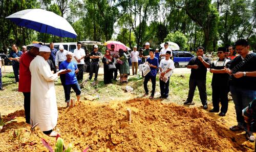 JB13_24122014_ABDULLAH-MENINGGAL