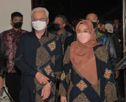 DATUK SERI ISMAIL SABRI YAAKOB