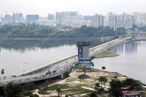 ALIRAN TRAFIK AIDILFITRI