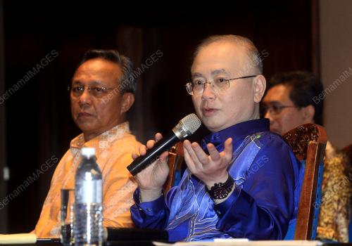 DATUK SERI IR WEE KA SIONG