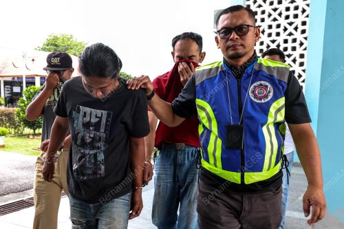 MAHKAMAH KES DAKWAAN PEMUJAAN SALAH