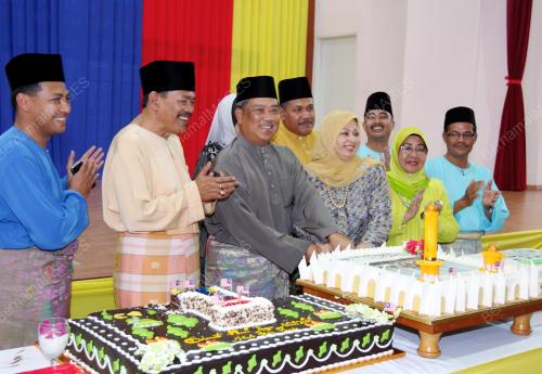 TAN SRI MUHYIDDIN YASSIN