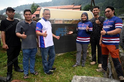 KAMPUNG ANGKAT MADANI