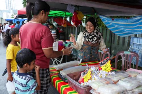 TINJAUAN BAZAR RAMADHAN