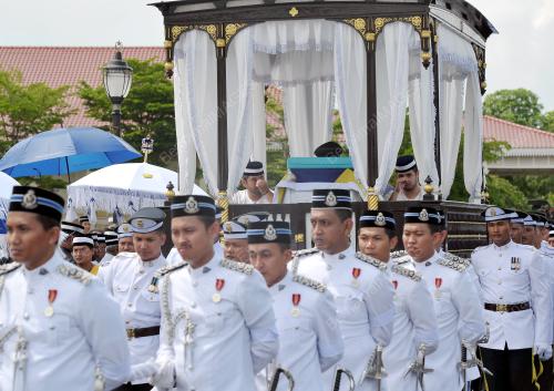 JB14_06122015_TUNKU_JALIL