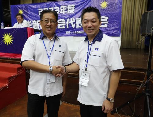 DATUK SERI DR WEE KA SIONG