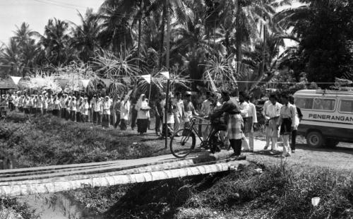 JB14_11082015_PERUSAHAAN_MADU