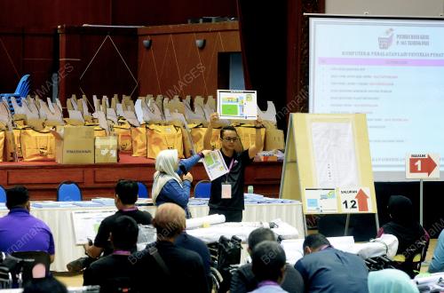 JB14_14112019_PERSIAPAN_PRK_BN201911137624