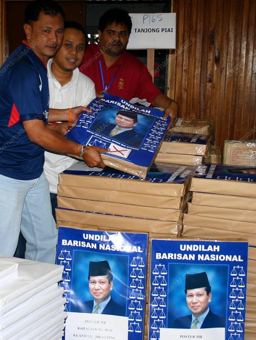 BN JOHOR-POSTER