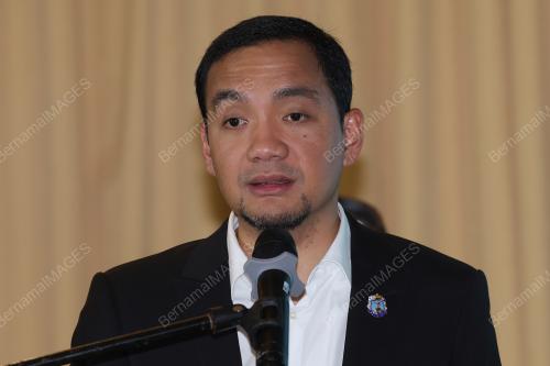 DATUK ONN HAFIZ GHAZI