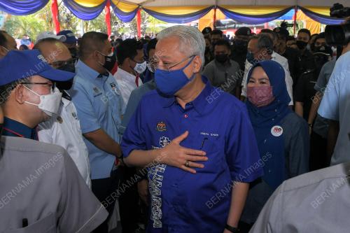 DATUK SERI ISMAIL SABRI YAAKOB 