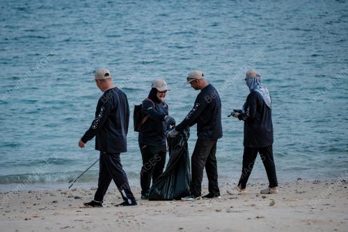 KUTIP SAMPAH PULAU AUR