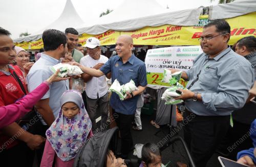 DATUK ARMIZAN MOH ALI