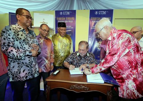 JB14_23032016_SULTAN_JOHOR
