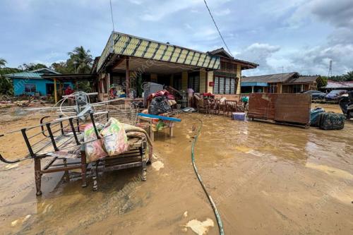 BANJIR KILAT
