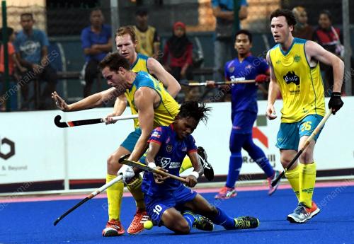 JB14_28102017_HOKI_BN210710279593