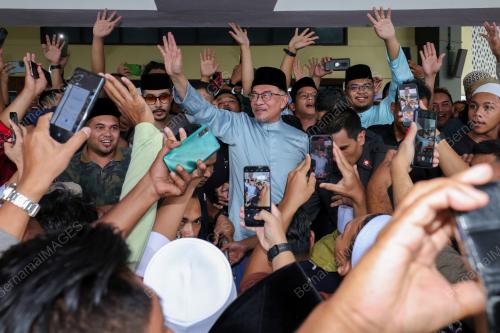 DATUK SERI ANWAR IBRAHIM