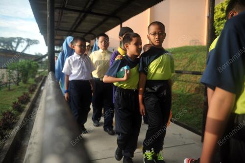 JB15_01012019_TINJAU_SEKOLAH