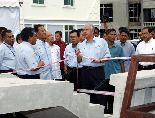 NAJIB TUN RAZAK