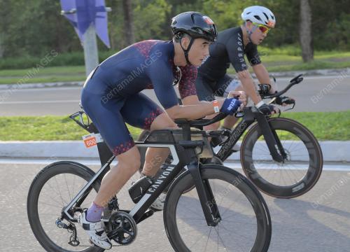 IRONMAN 70.3 DESARU COAST