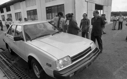 JB16_02032015_KILANG_KERETA