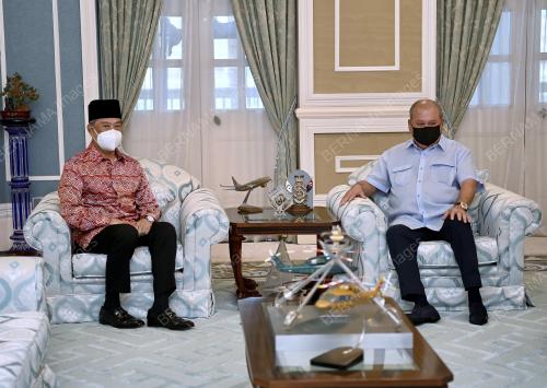 SULTAN IBRAHIM AL MARHUM SULTAN ISKANDAR